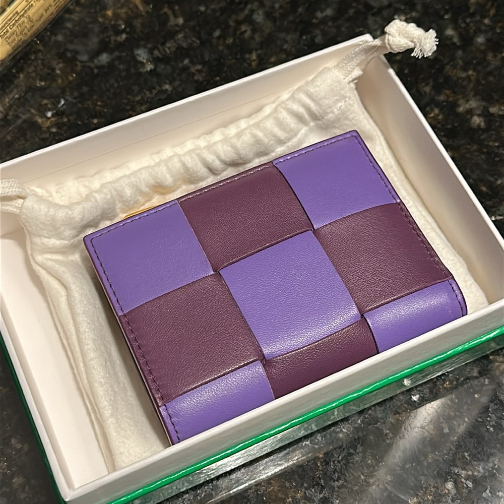 RARE Bottega Veneta Bicolor Intrecciato Casette Bi-Fold Wallet